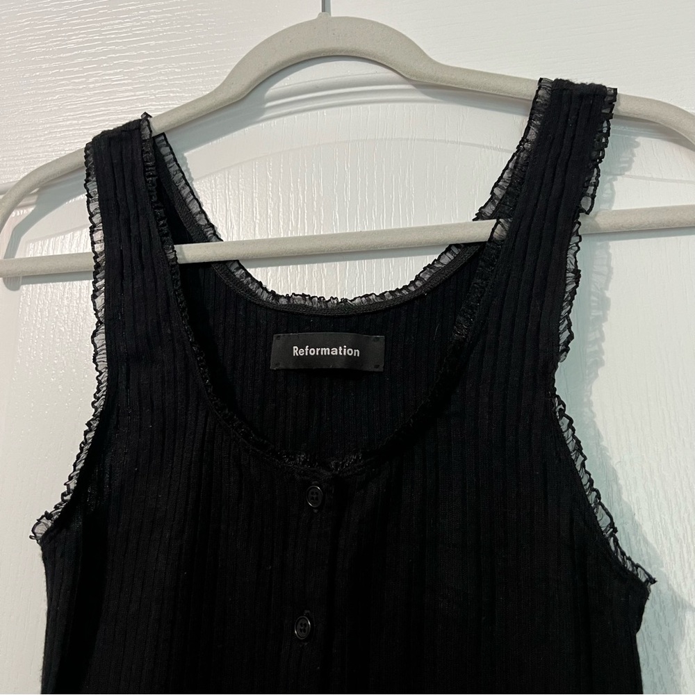 Reformation Black Ruffle Ribbed Cropped Tank Top - Picture 2 of 6
